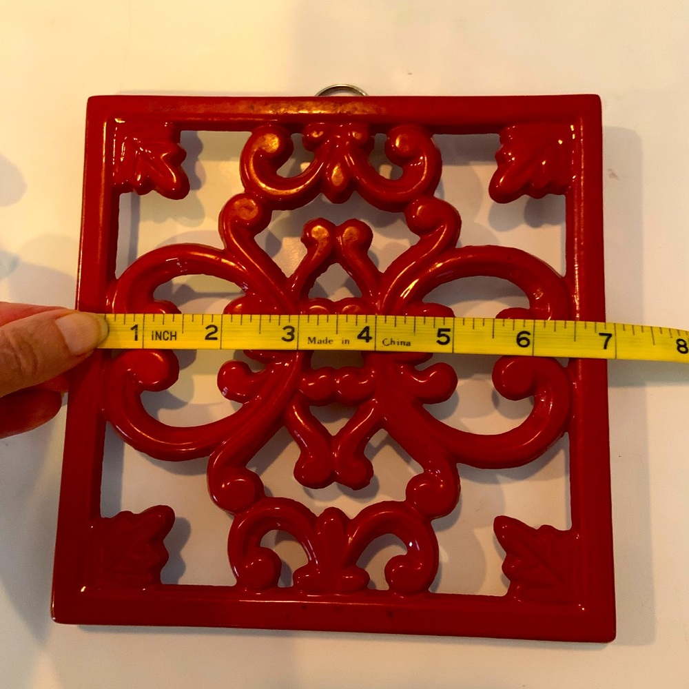 Red Cast Iron Trivet and Spoon Rest Set - Picture 7 of 10